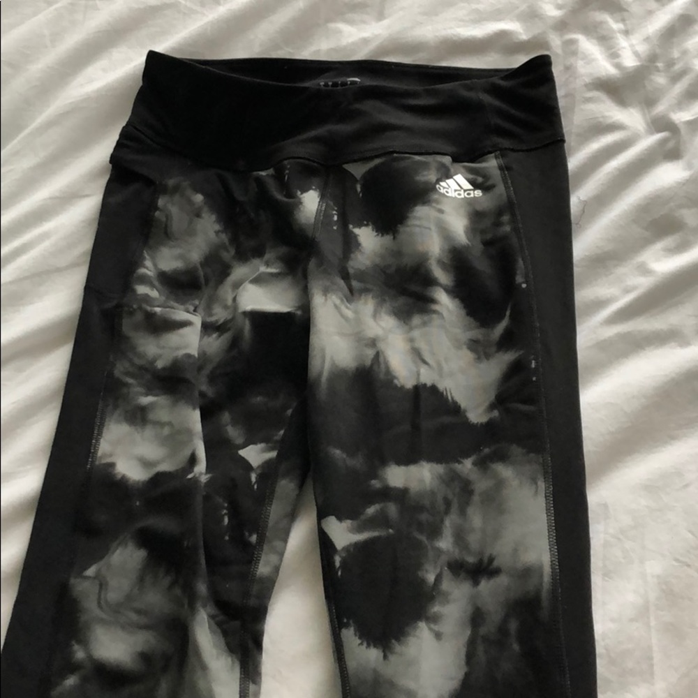Black and grey adidas leggings